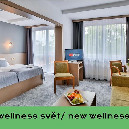 Lh Parkhotel Hluboka Nad Vltavou Congress & Wellness Buitenkant foto